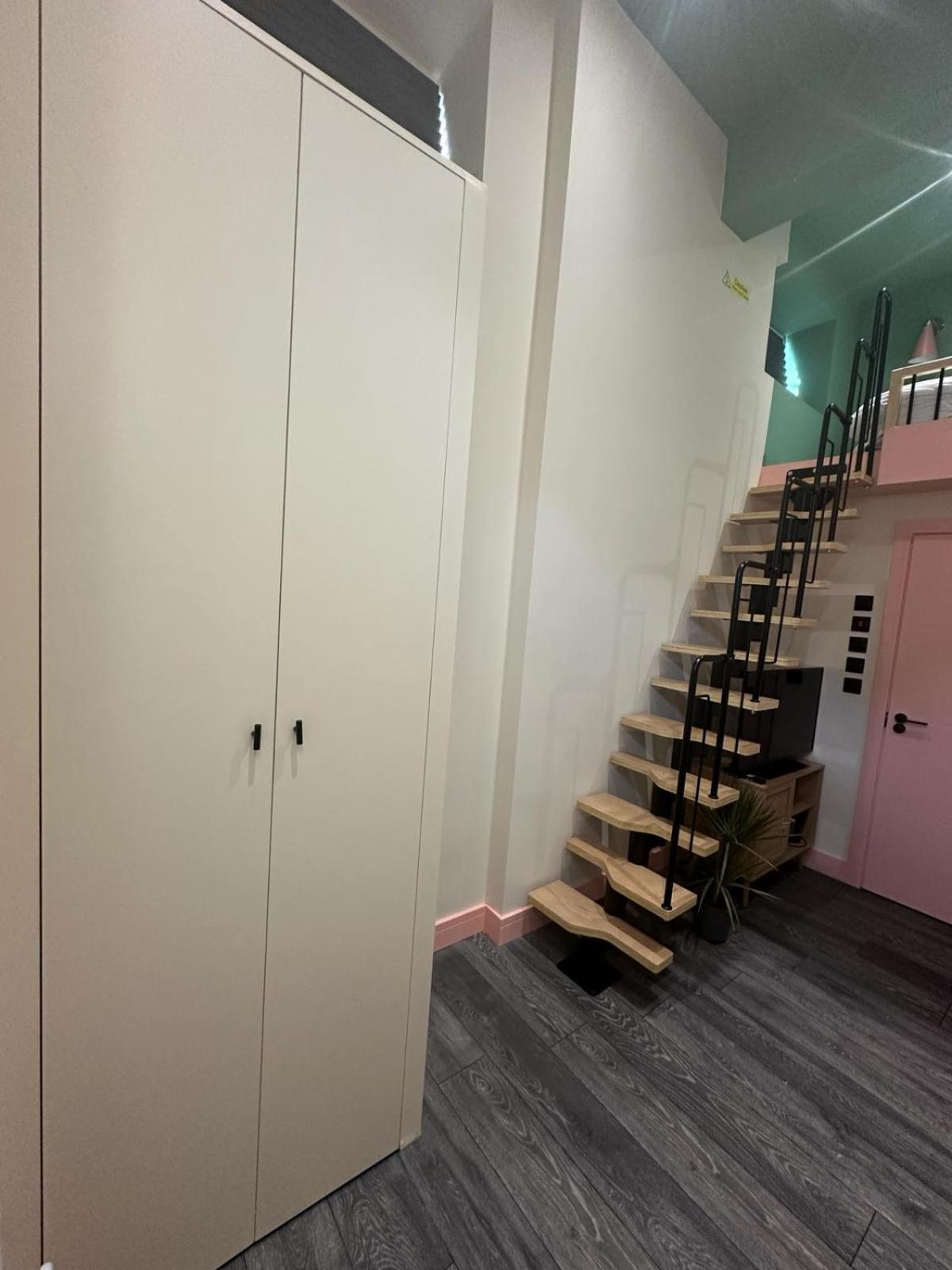 Pensiune Cozy En-suite Loft In Trendy Local